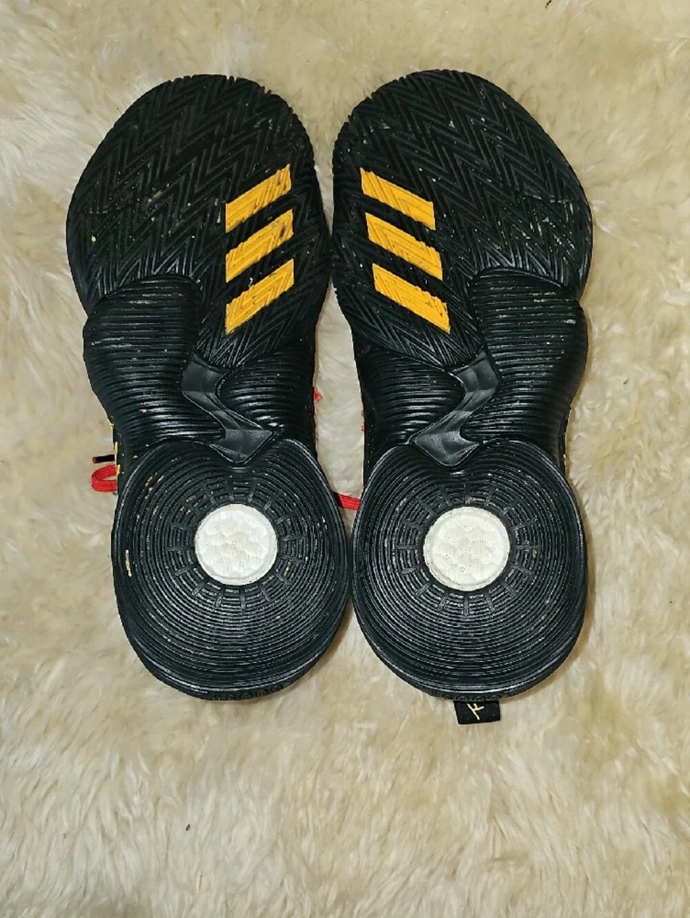ADIDAS Trae Young 1 Size 7